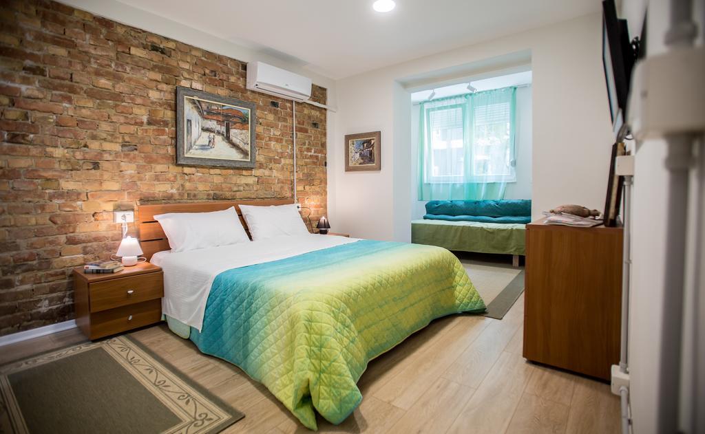 B&B Artistic Tirana Esterno foto